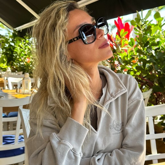 Gucci GG0762S Black Women's Square Sunglasses New 56-18-145 - Picture 4 of 16